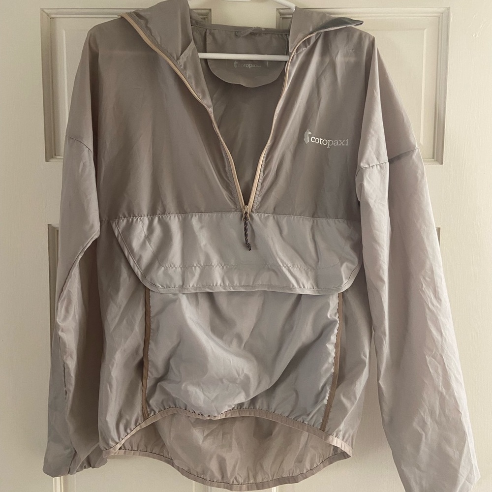 Cotopaxi windbreaker